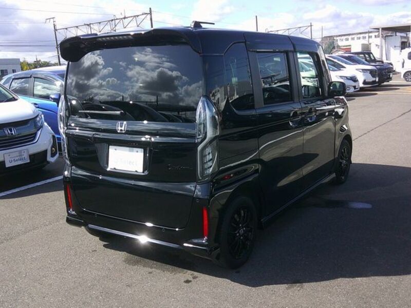 N BOX CUSTOM