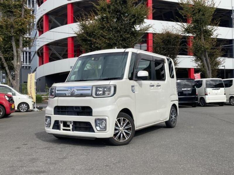 TOYOTA PIXIS MEGA