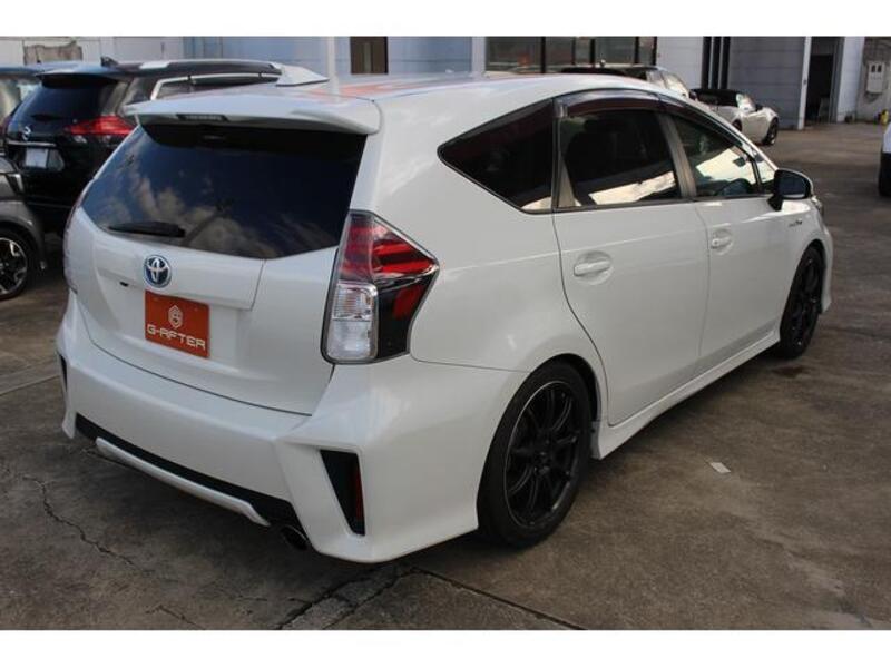 PRIUS ALPHA
