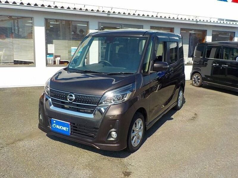 NISSAN DAYZ ROOX