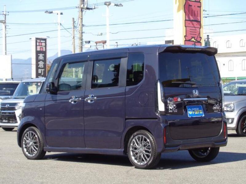 N BOX CUSTOM