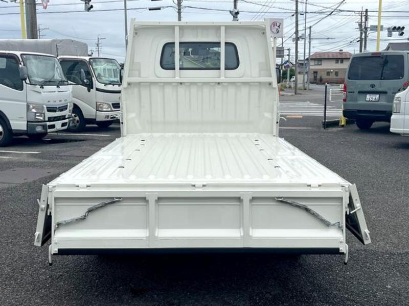TOWNACE TRUCK