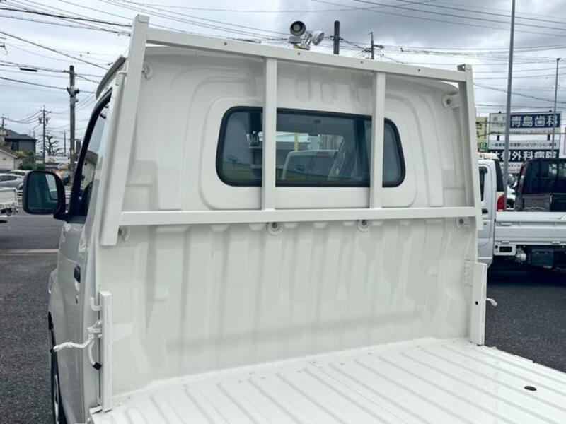 TOWNACE TRUCK