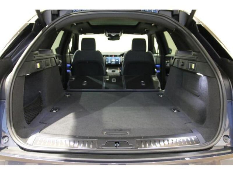 RANGE ROVER VELAR