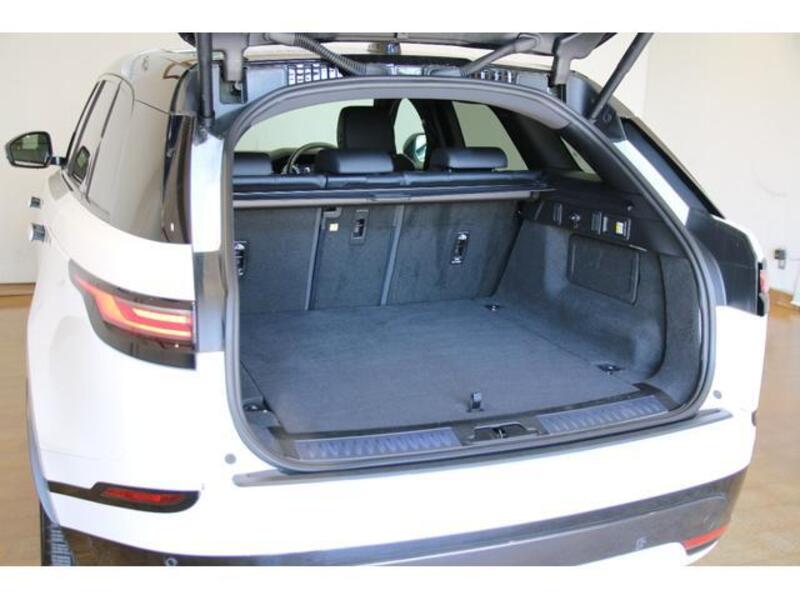 RANGE ROVER VELAR