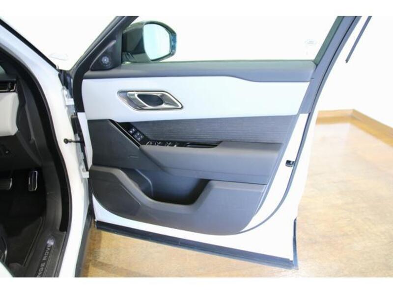 RANGE ROVER VELAR