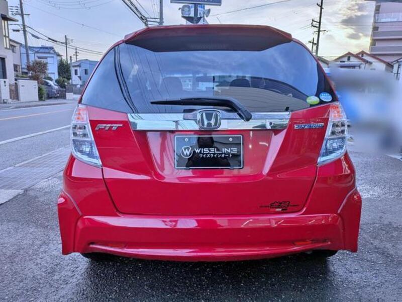 FIT HYBRID