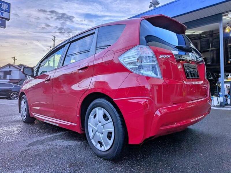 FIT HYBRID