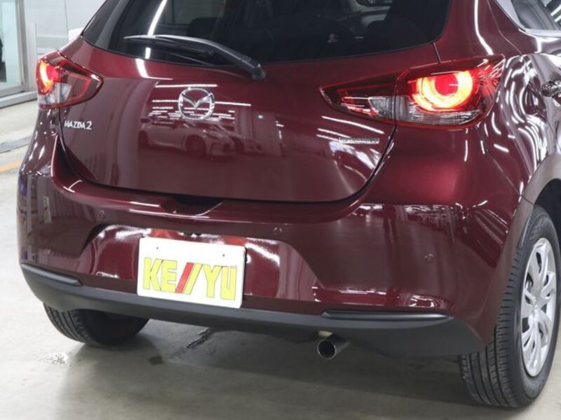 MAZDA2