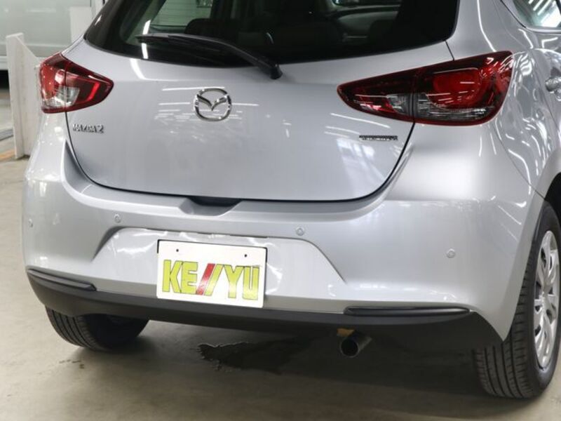 MAZDA2
