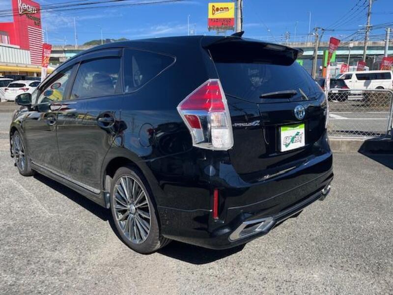 PRIUS ALPHA