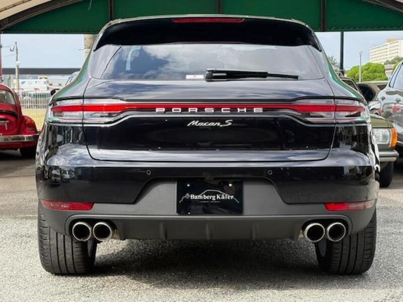 MACAN