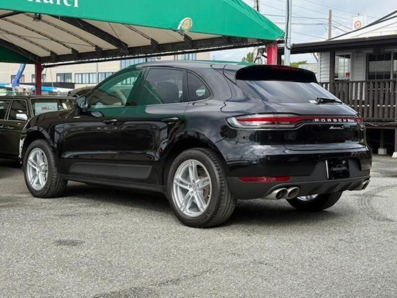 MACAN