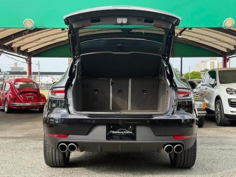 MACAN