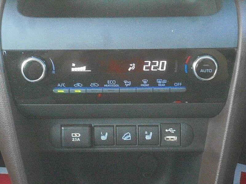 YARIS CROSS