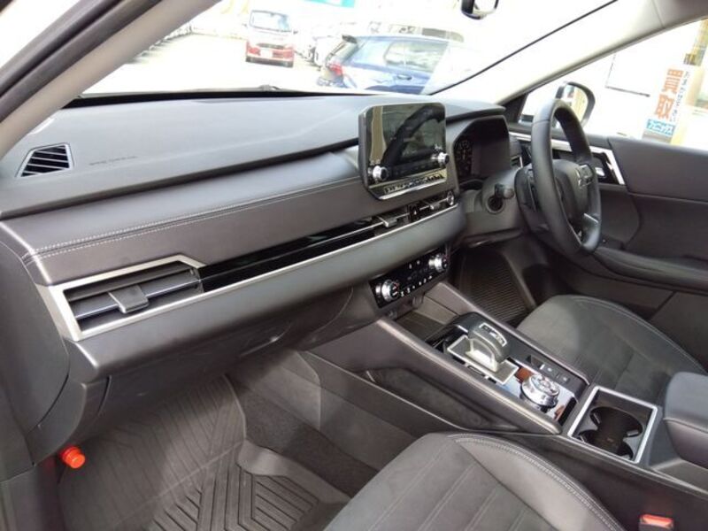 OUTLANDER PHEV