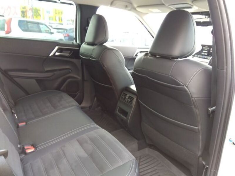 OUTLANDER PHEV