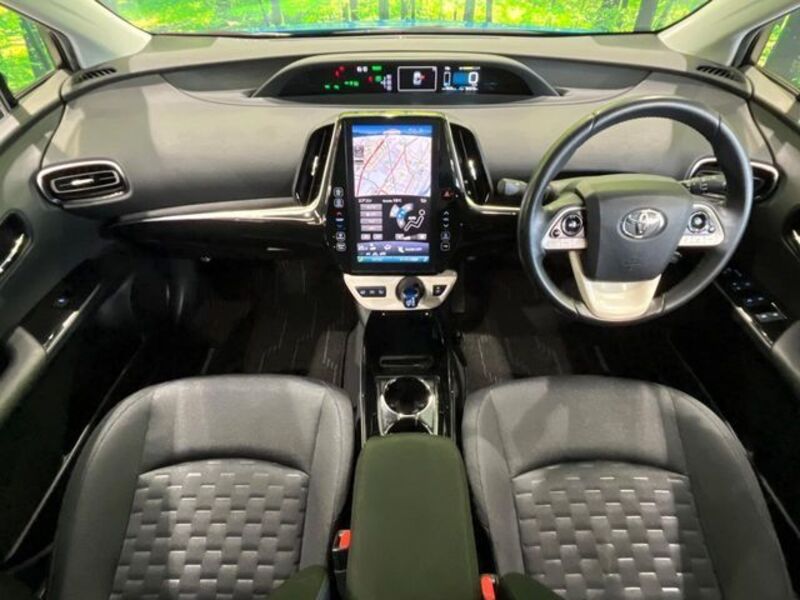 PRIUS PHV