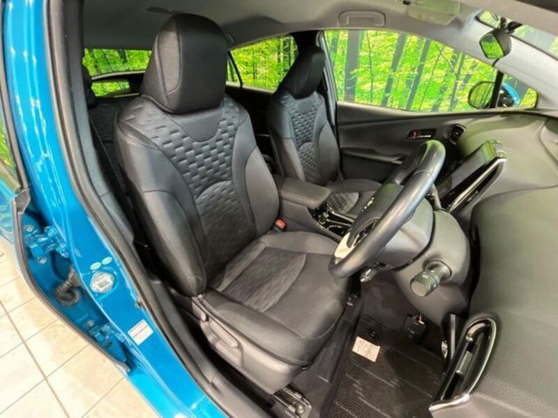 PRIUS PHV