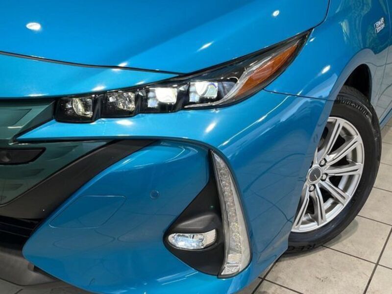 PRIUS PHV