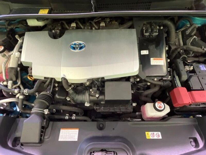 PRIUS PHV