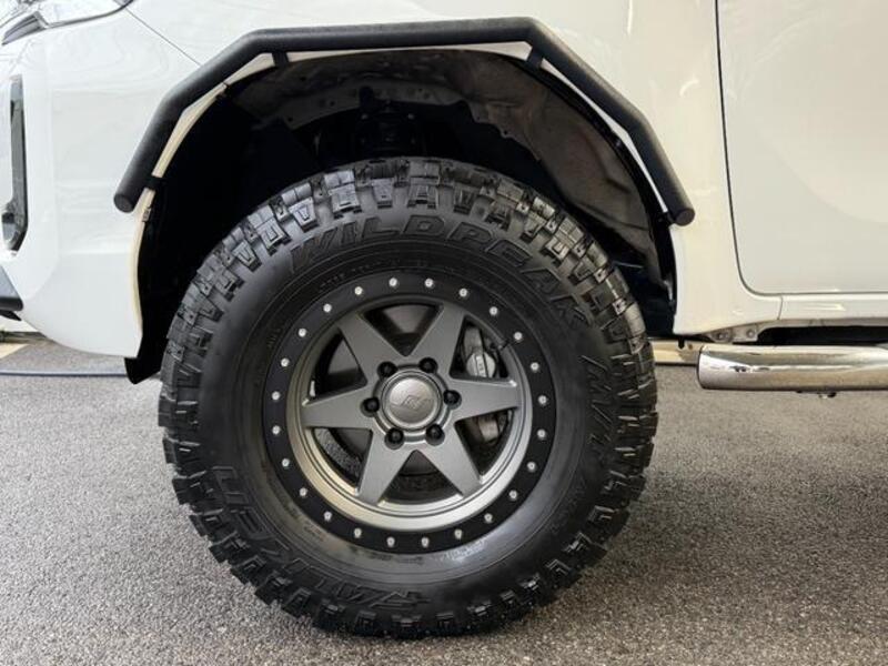 HILUX