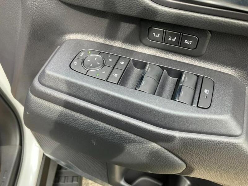LAND CRUISER 250