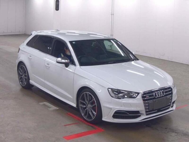 AUDI S3