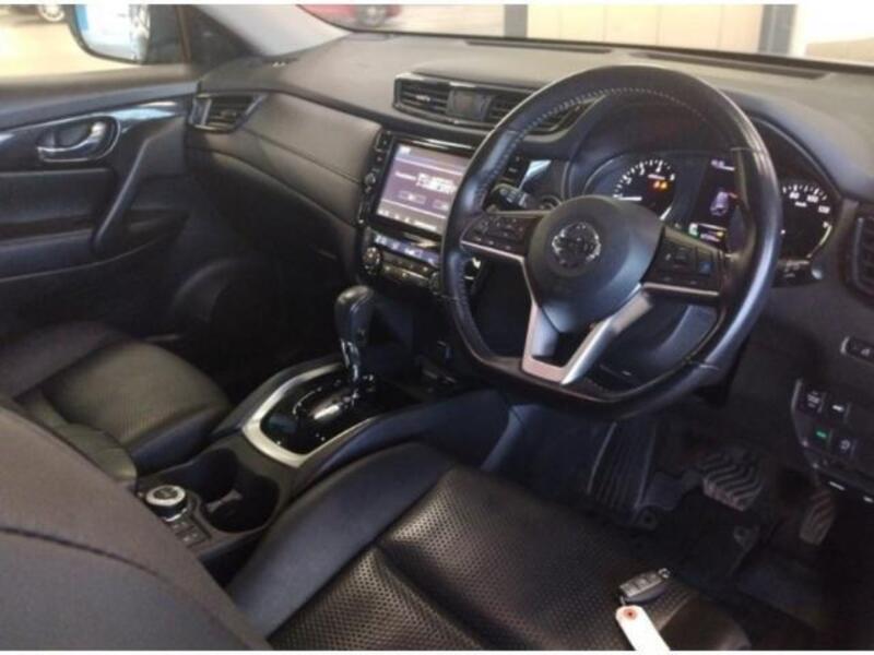 X-TRAIL