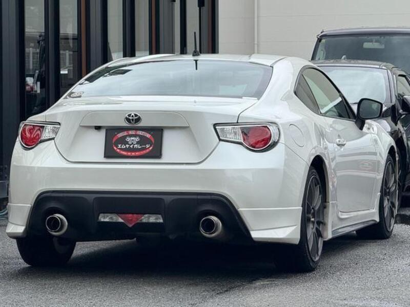 86