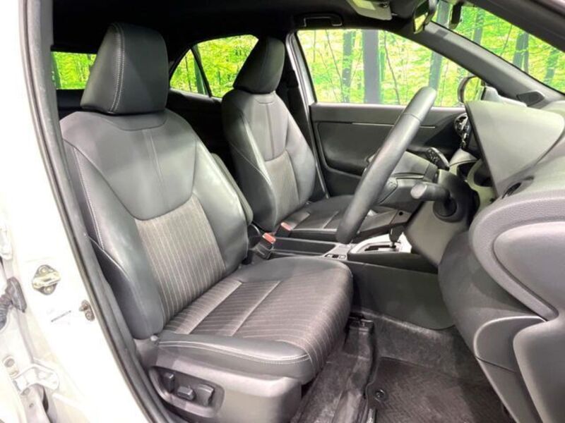 YARIS CROSS