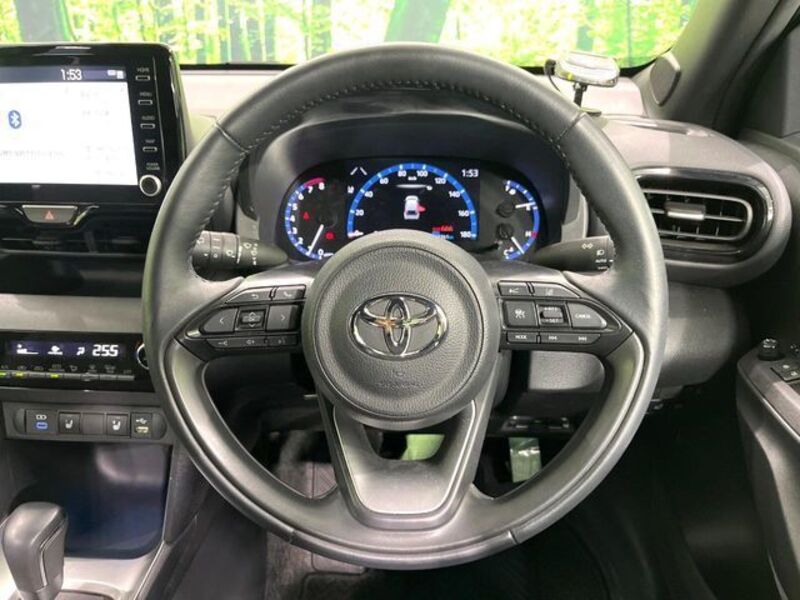 YARIS CROSS