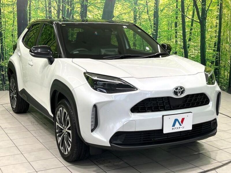 YARIS CROSS