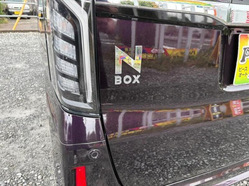 N BOX CUSTOM