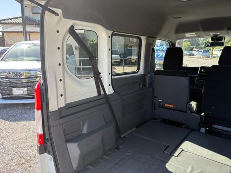 N-VAN