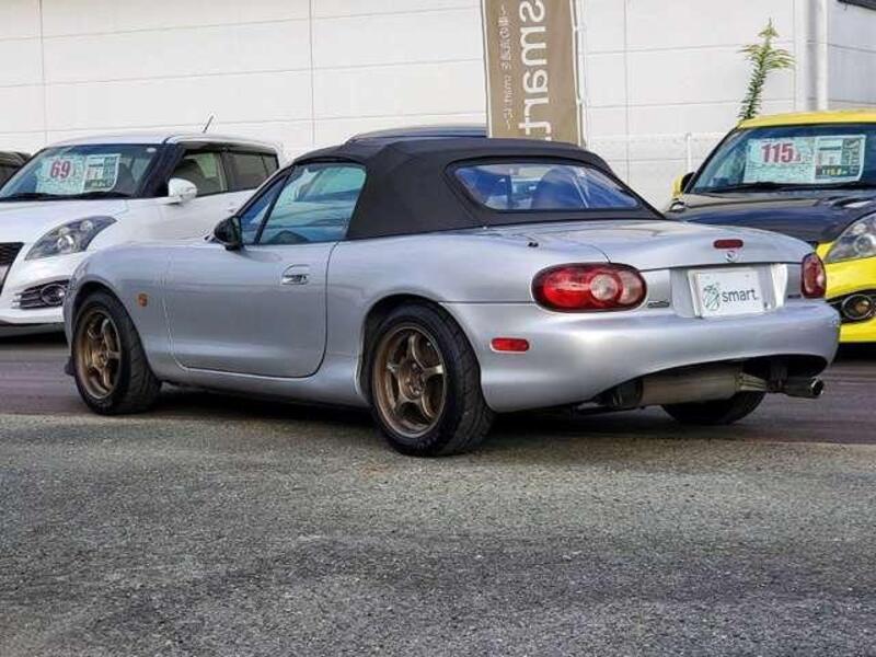 ROADSTER