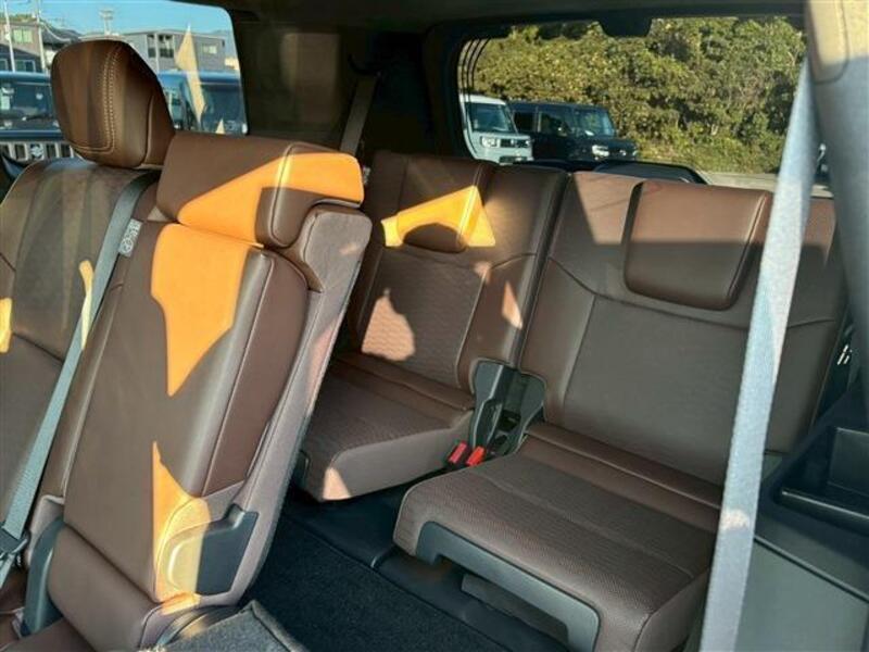 LAND CRUISER 250