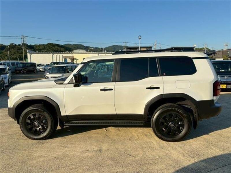 LAND CRUISER 250