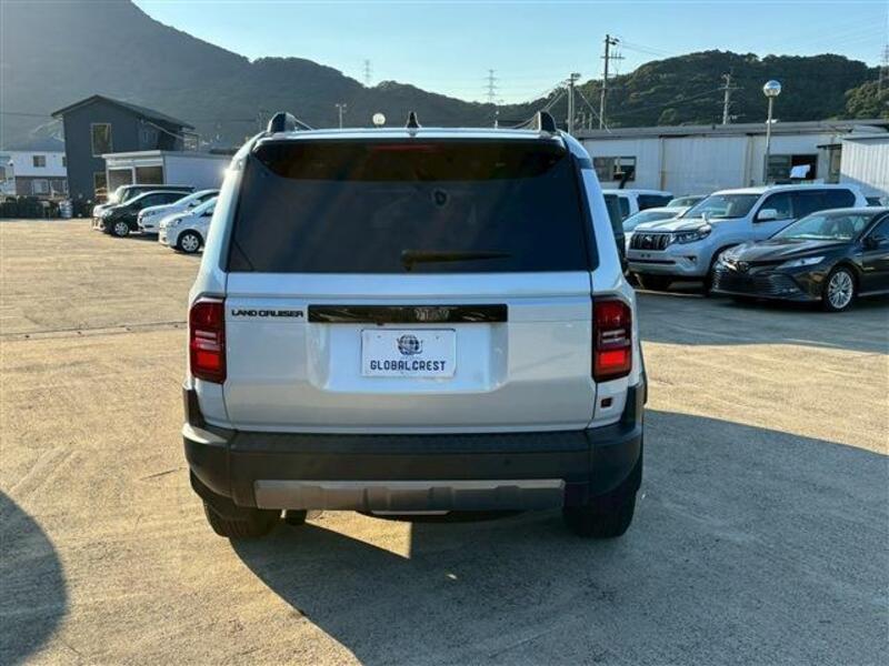 LAND CRUISER 250