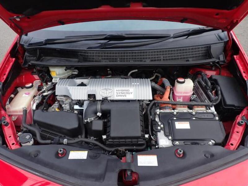 PRIUS ALPHA