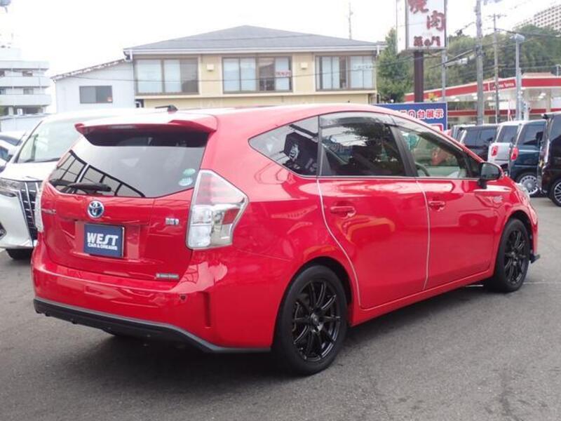 PRIUS ALPHA
