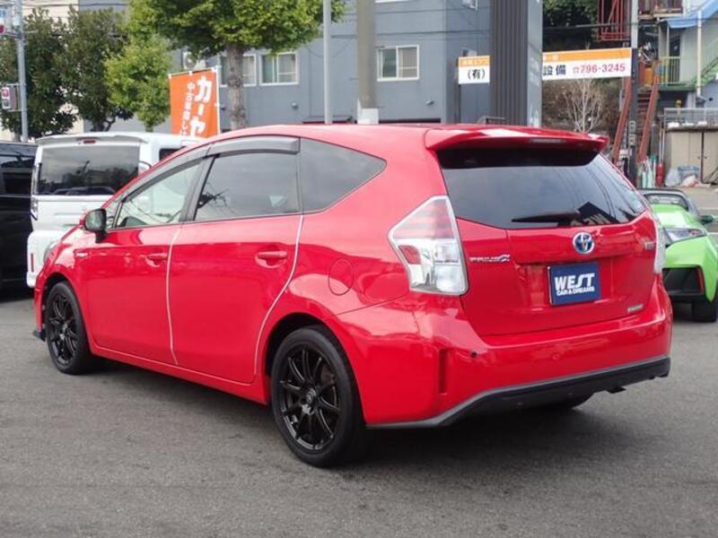 PRIUS ALPHA