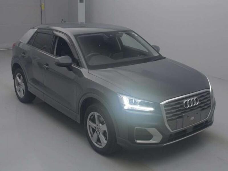 AUDI Q2