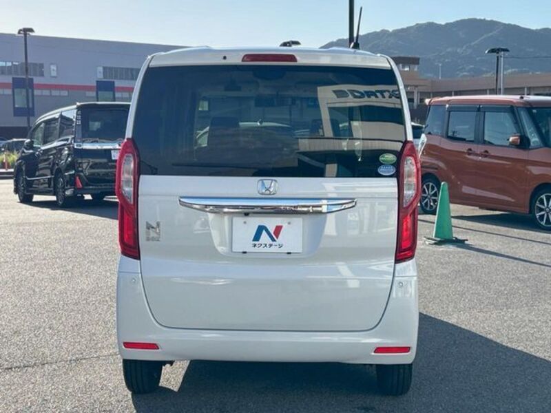 N BOX