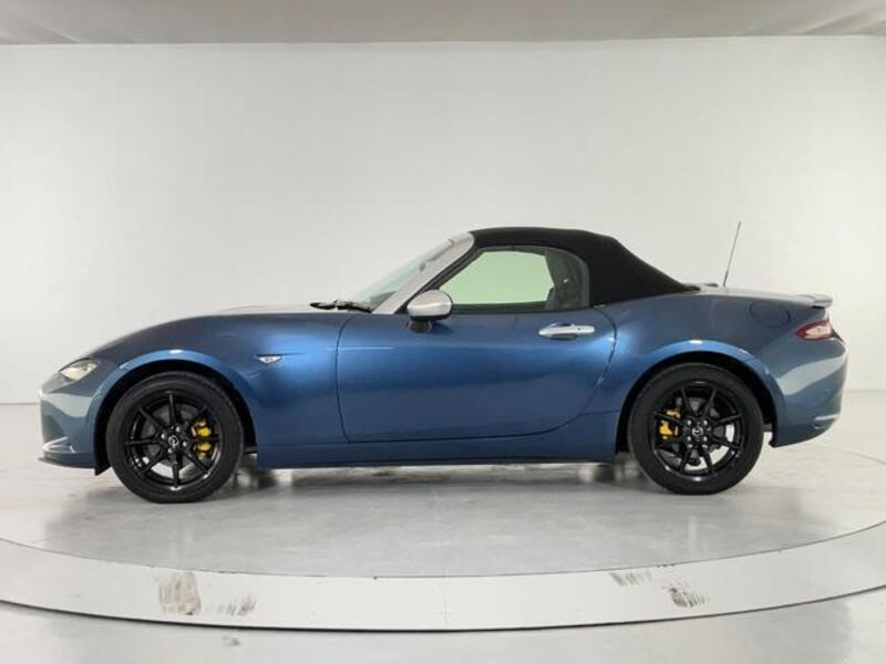 ROADSTER
