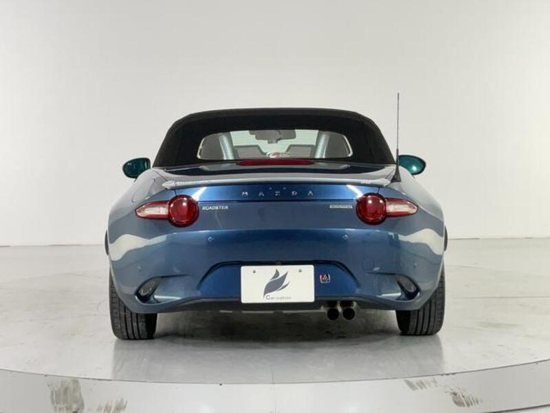 ROADSTER
