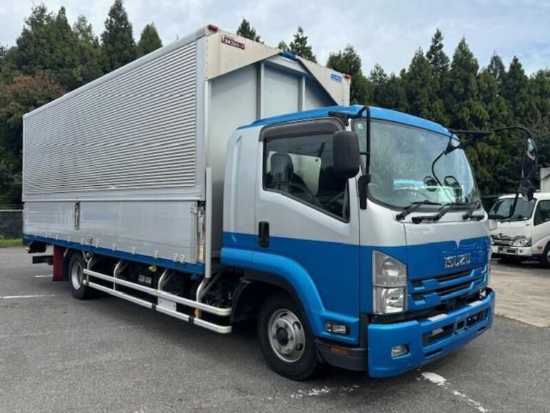 ISUZU FORWARD