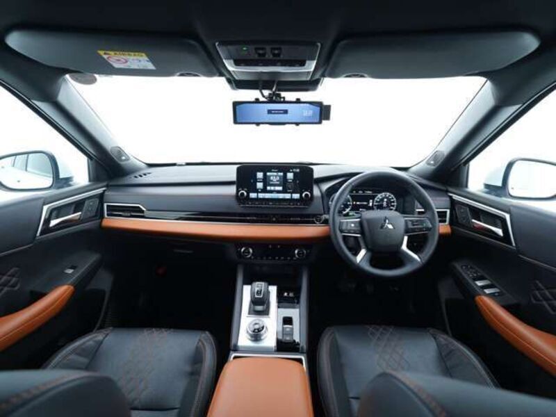 OUTLANDER PHEV