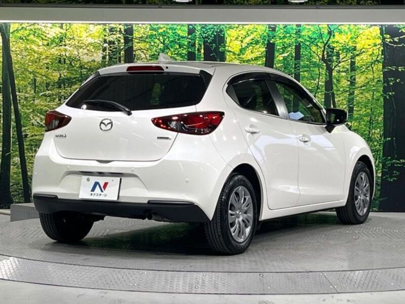 MAZDA2
