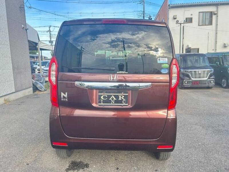 N BOX
